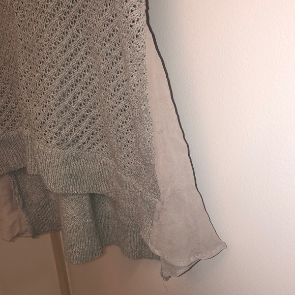 Sleeveless knit blouse - Picture 2 of 5